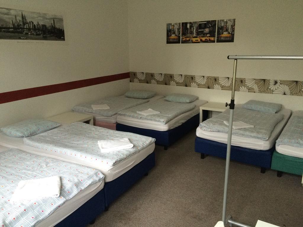 Charles Square Hostel プラハ 部屋 写真