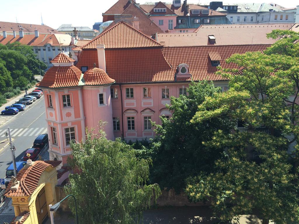 Charles Square Hostel プラハ エクステリア 写真