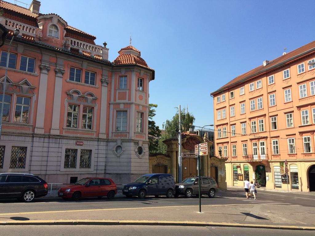Charles Square Hostel プラハ エクステリア 写真