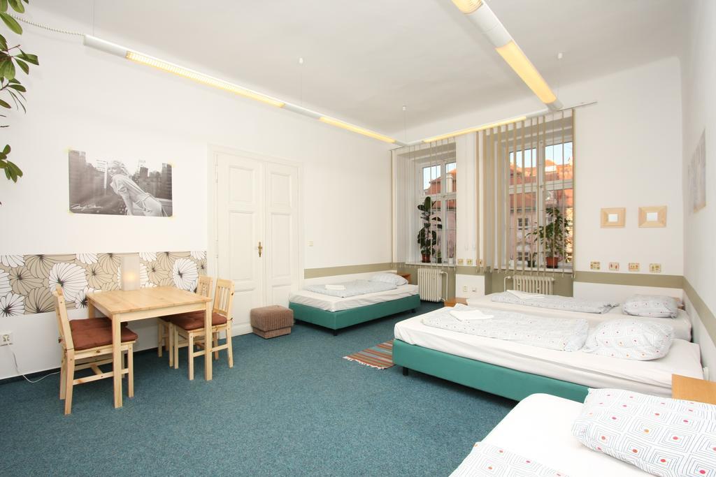 Charles Square Hostel プラハ 部屋 写真