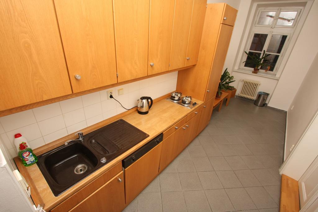 Charles Square Hostel プラハ エクステリア 写真
